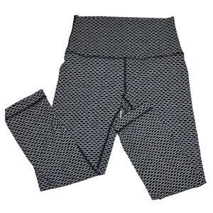 Lululemon Pants Womens Size 4 Black White Geometric Pattern 21” Inseam Crop Rare